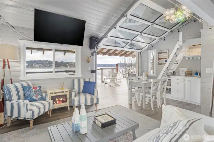 Both cottages in NW style and comfort, open and airy