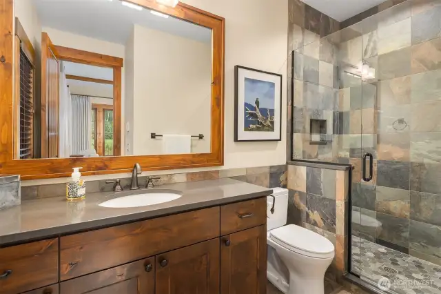 Jack & Jill Bath offers both Hallway & 3rd Bed Access
