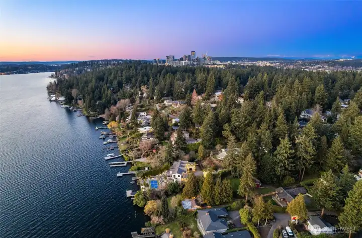 A serene Eastside retreat with a park-like setting, just minutes from I-90, I-405, and only 15 minutes to downtown Seattle.