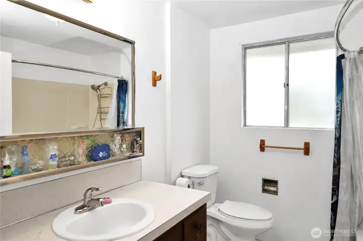 Hallway Full Bathroom