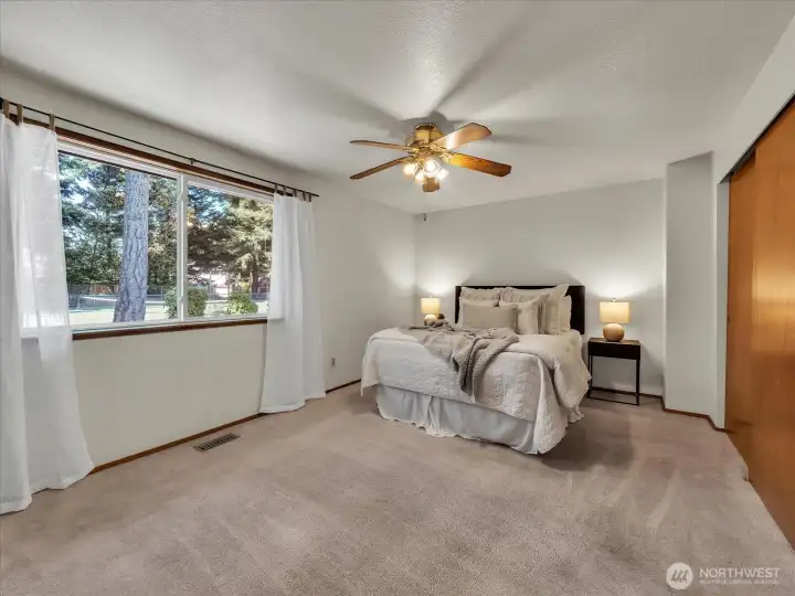 Primary with en suite