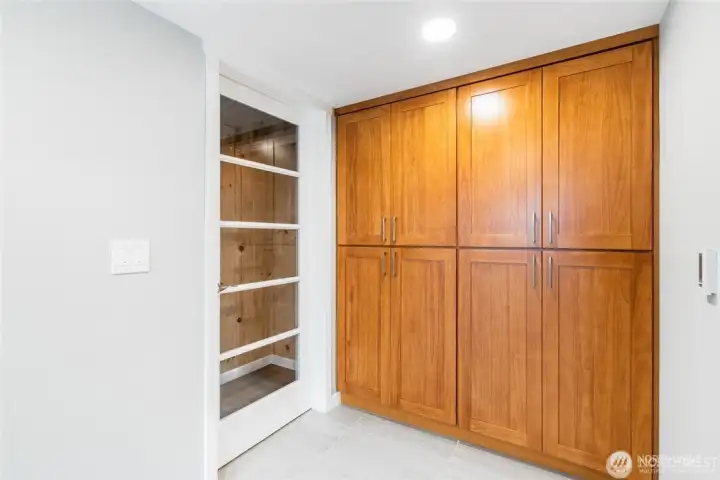 Kitchen cabinets