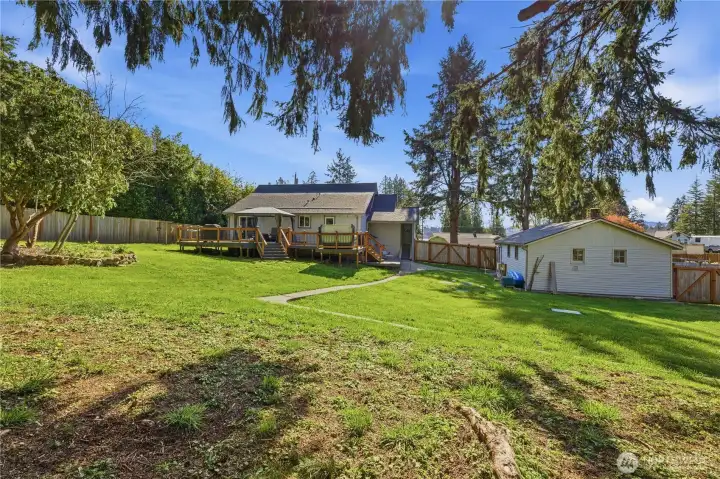 Views of the lake from the backyard