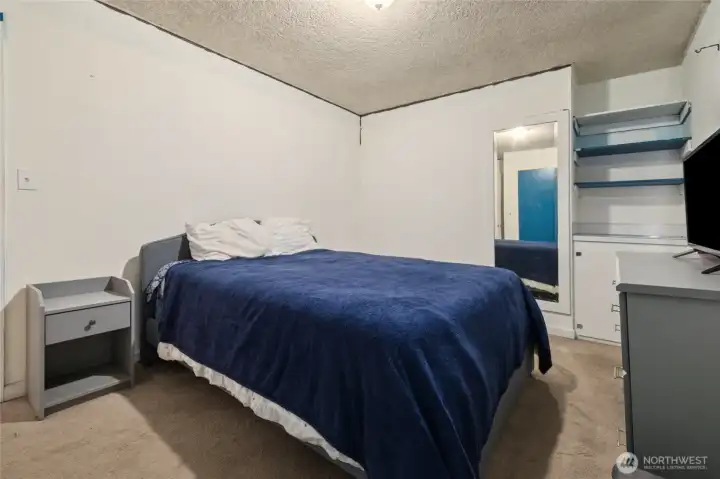 Additional main floor bedroom.