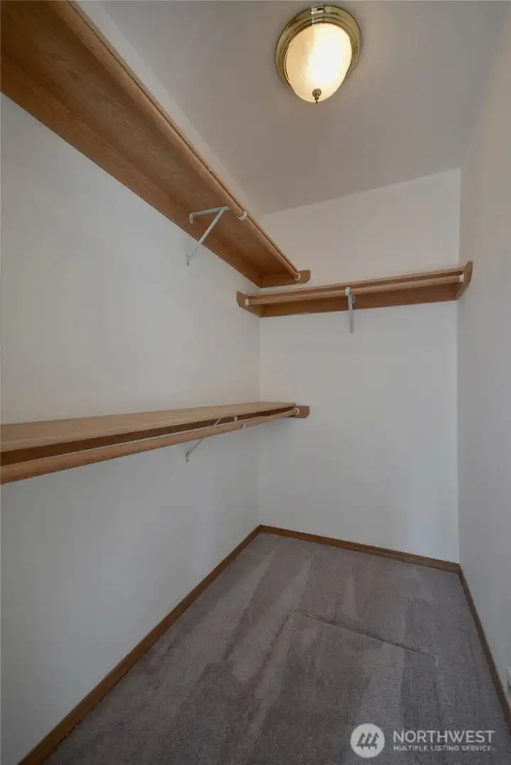 walk-in closet