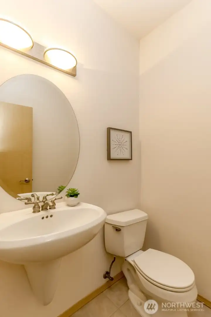 Extra bathroom in laundryroom.