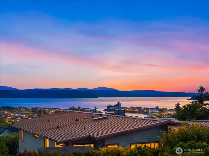 Welcome to the sought-after waterfront community of Driftwood Key, where stunning Hood Canal sunsets and sweeping Olympic Mountain views create the kind of Pacific Northwest lifestyle people dream about. Welcome to the sought-after waterfront community of Driftwood Key, where stunning Hood Canal sunsets and sweeping Olympic Mountain views create the kind of Pacific Northwest lifestyle people dream about.