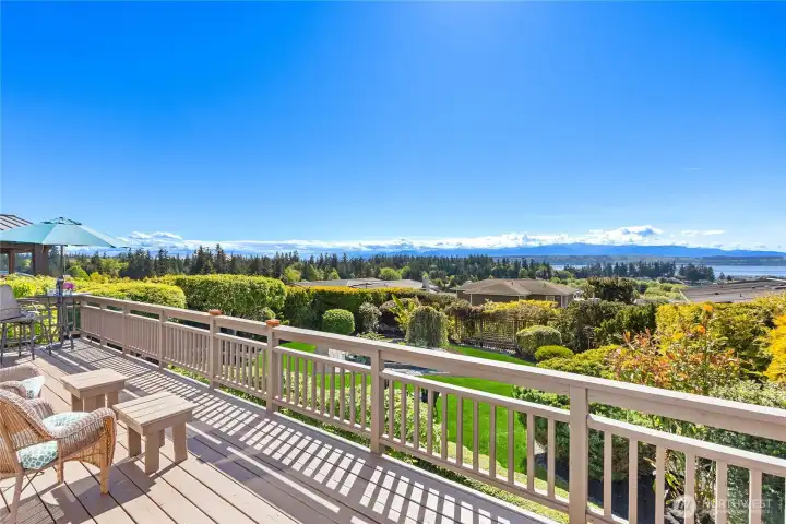 There is also a retractable awning, offering welcome shade on warm afternoons so you can comfortably enjoy the deck and views throughout the day. There is also a retractable awning, offering welcome shade on warm afternoons so you can comfortably enjoy the deck and views throughout the day.