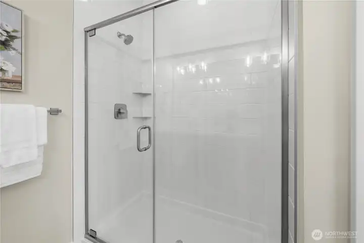 Primary shower