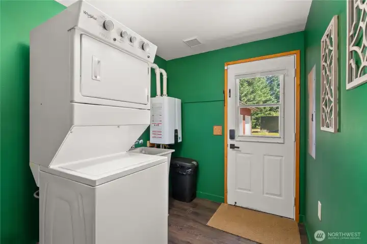 Laundry room/mudroom is very convenient!