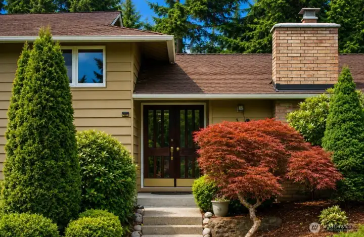 Discover the perfect blend of modern updates and classic Northwest charm. Discover the perfect blend of modern updates and classic Northwest charm.