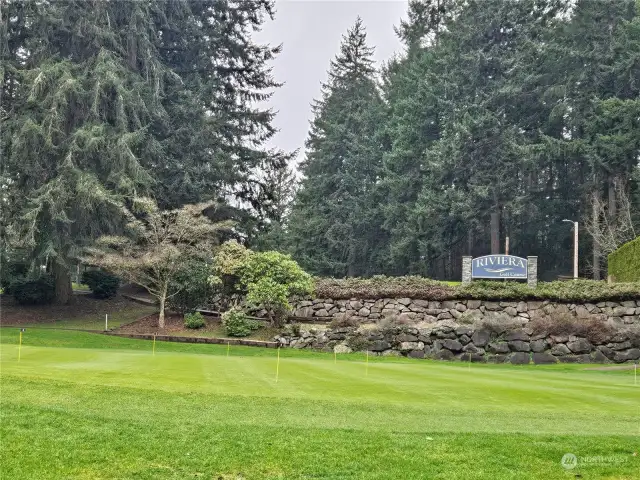Riviera Golf Course