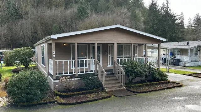 Well cared for 2 bed, 2 full bath home is available for immediate move in.