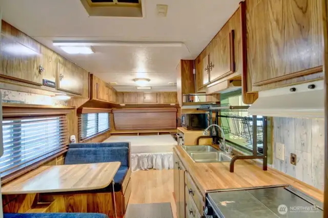 Kitchen has all the necessities