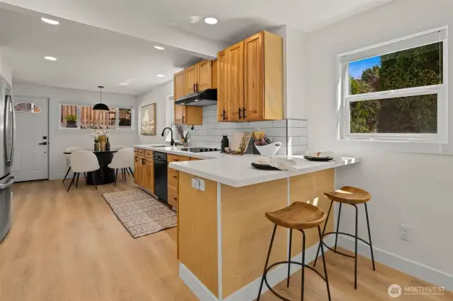 Breakfast bar off the kitchen