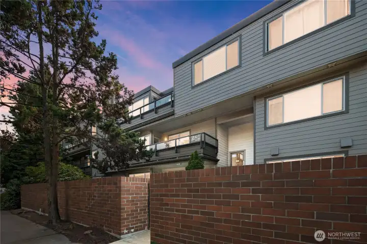 Top floor unit looks East.