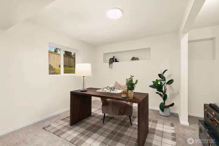 Lower level bedroom (non-conforming).