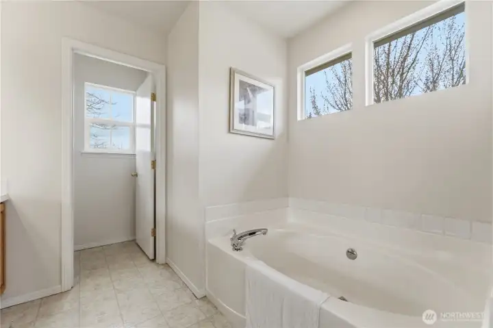 Primary bath