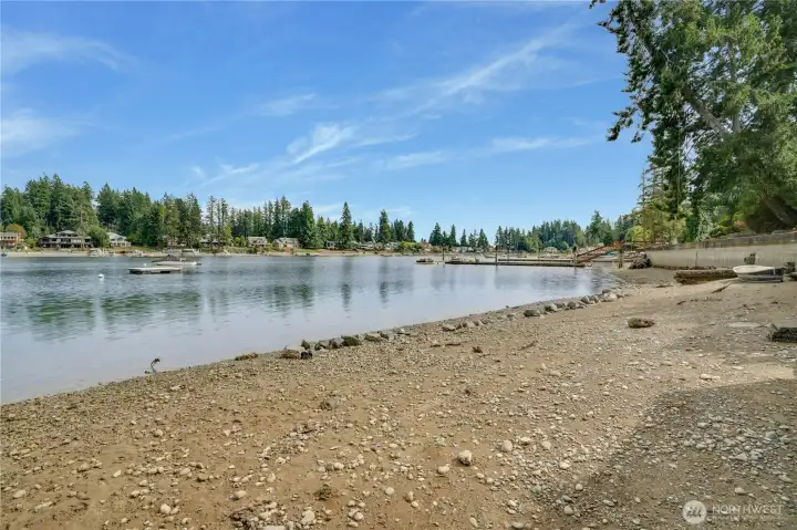 Your own stretch of beach along Horsehead Bay.