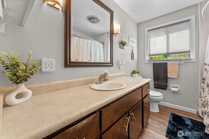 Main Bathroom