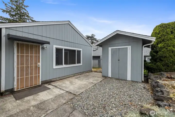 Entrance to the detached bonus room