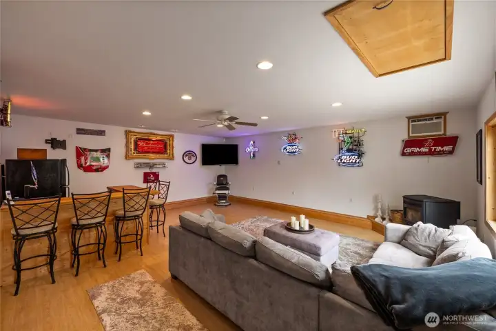 Inside the detached bonus room