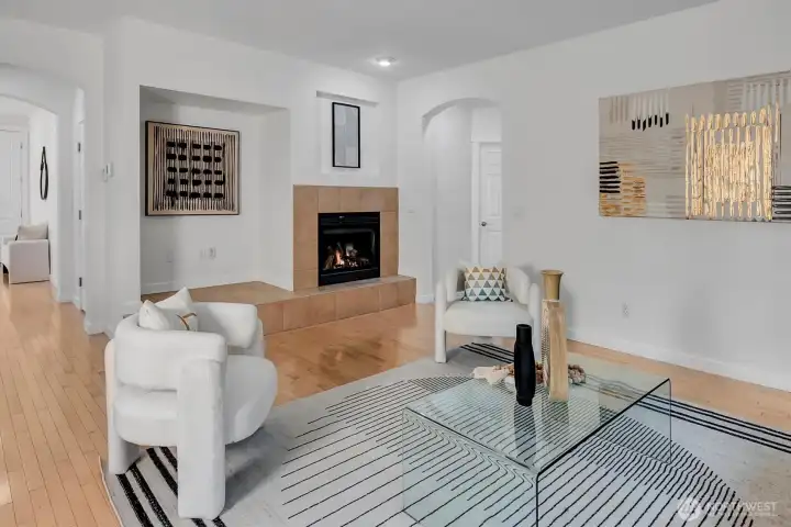 with Gas fireplace