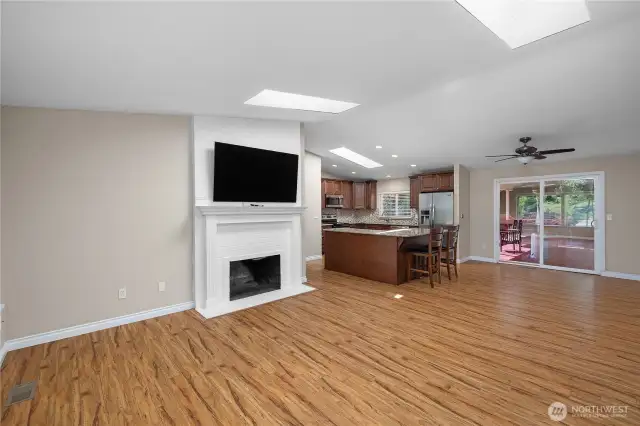 Lots of space! Laminate flooring!