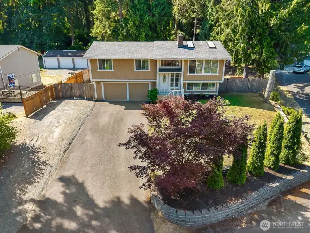 Front photo of this nice home.