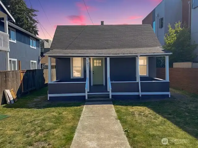 Front Property 2bed1bath