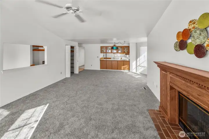 dining area is easily distinguishable from the living area and even has a bay window!