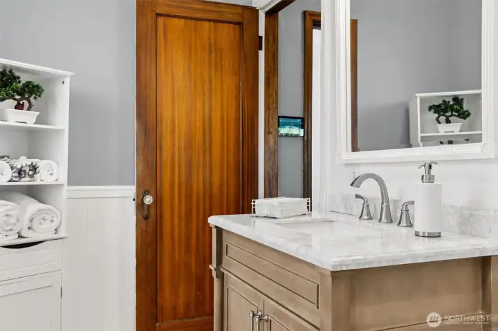 Remodeled Main Floor Bath