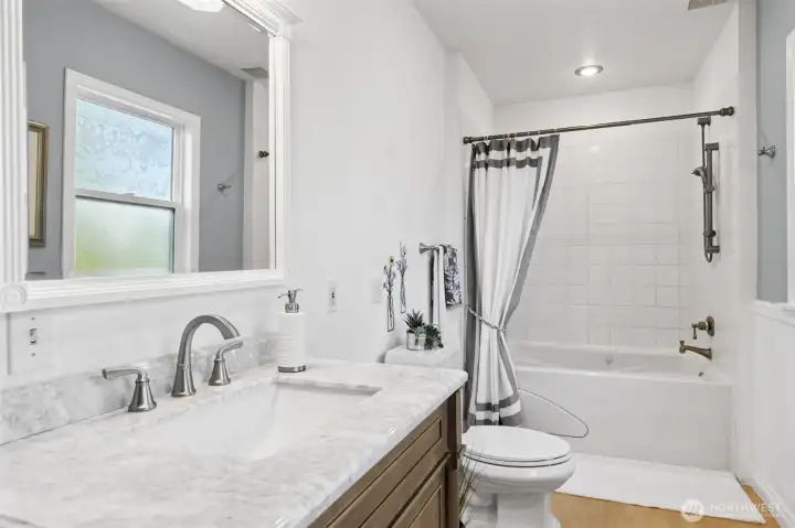 Main bath is a Full one!