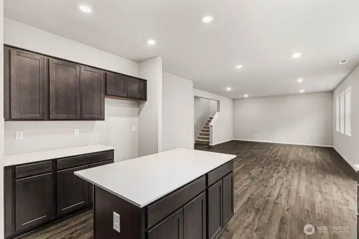 Quartz countertops. Pictures are for representational purposes only, colors and features may vary.