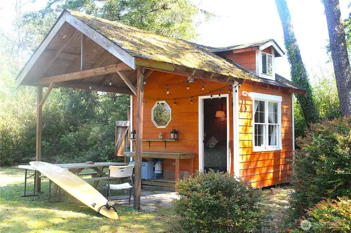 The rustic cabin --