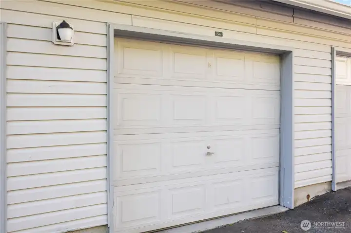 Individual garage #54