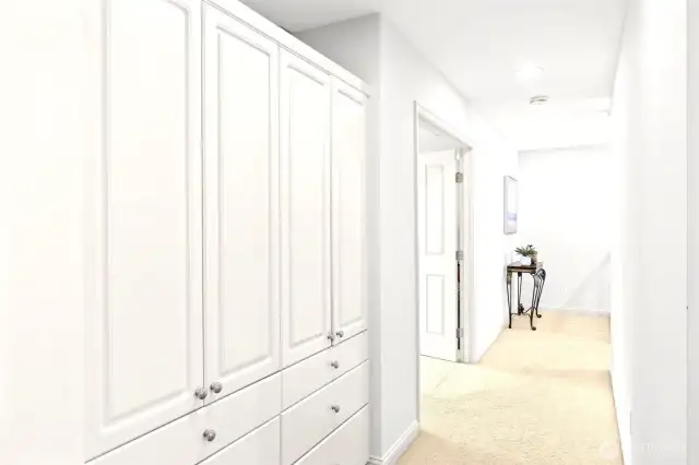 Wonderful linen and towel storage in hallway