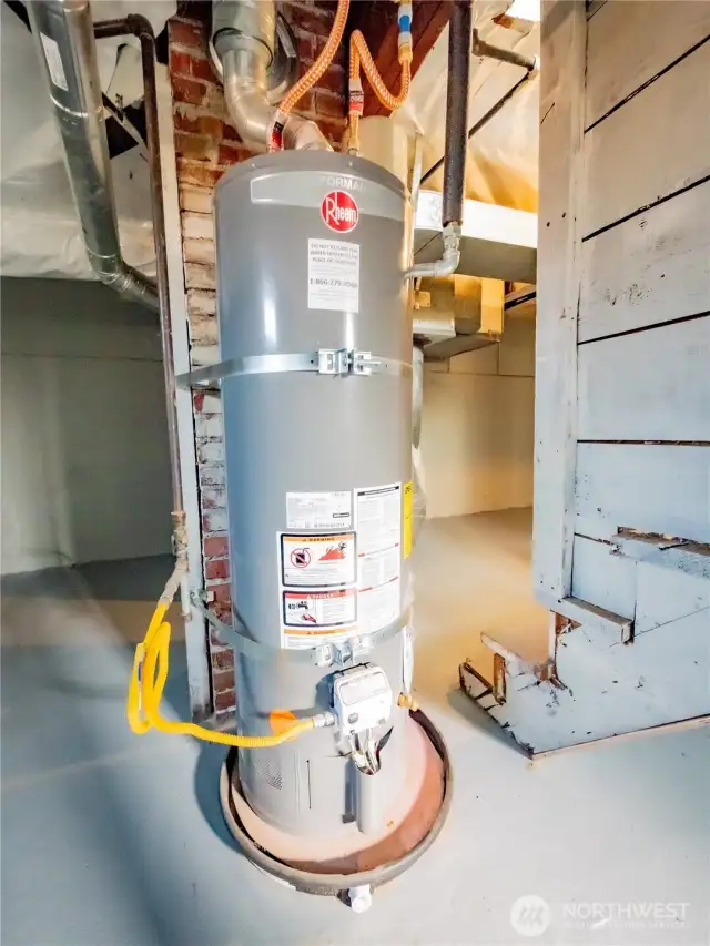 NEW ELECTRIC WATERHEATER..NEW ELECTRIC FURNACE NOT PICTURED