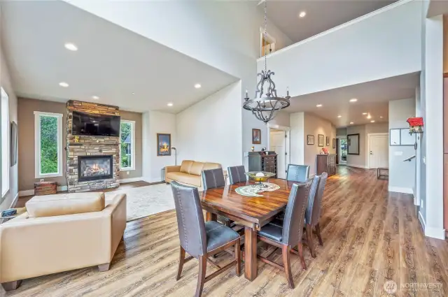 Dining & living rooms