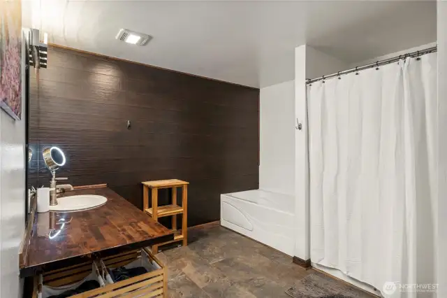 5pc Primary bath
