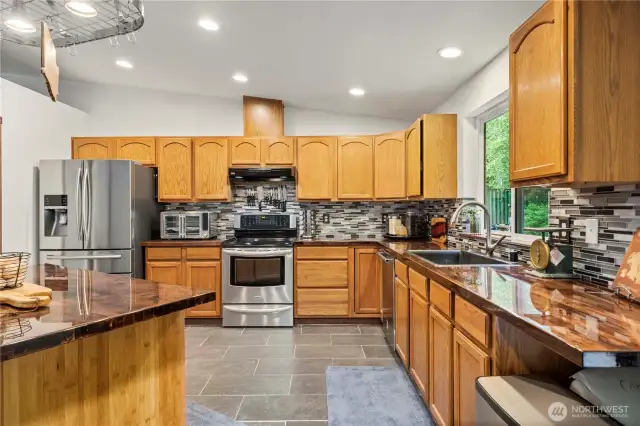 & walk-in pantry