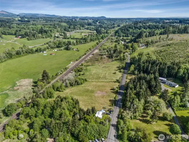 Looking N towards Winlock.