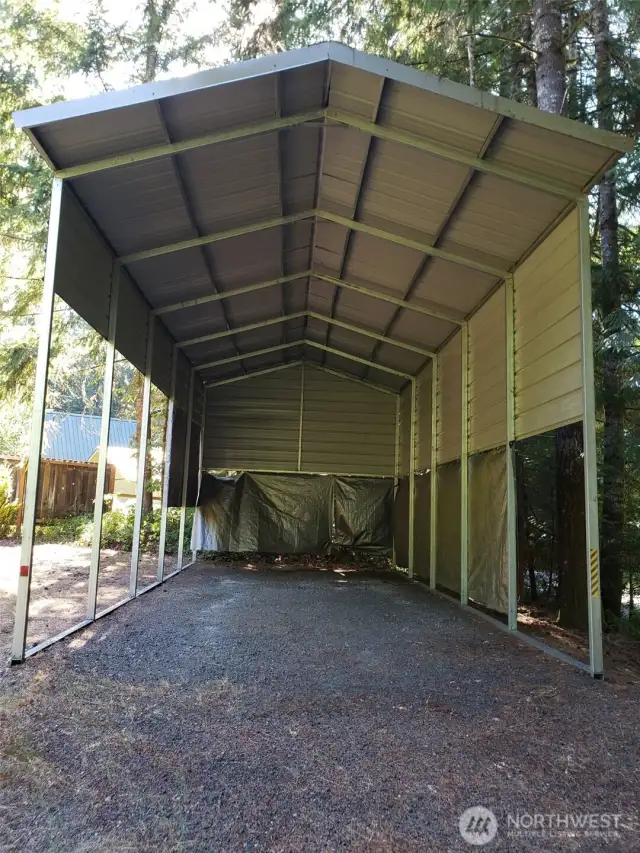 RV Parking stall with separate driveway