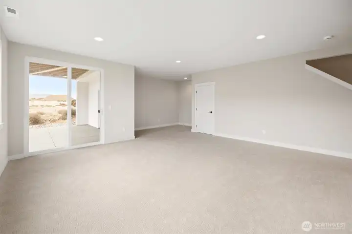 HUGE recreation room..
