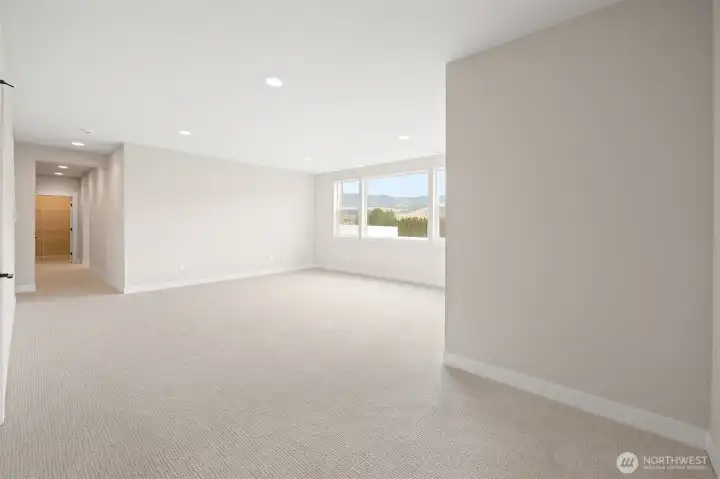 Looking toward the 2 bedrooms & bath
