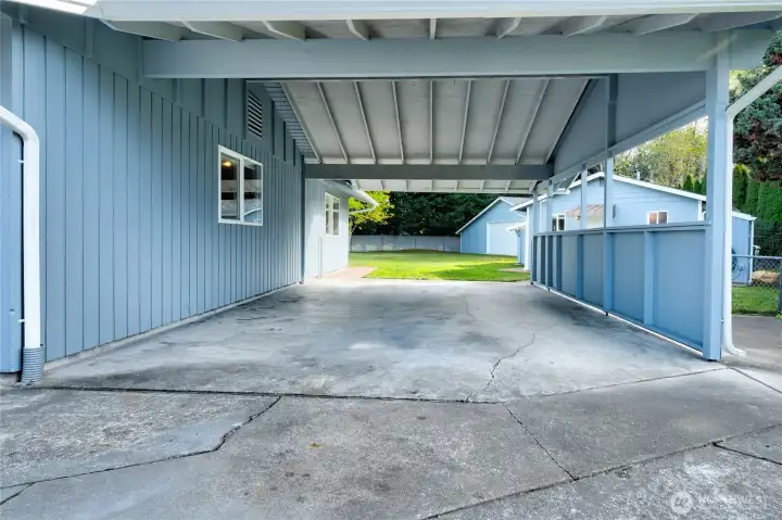 Carport attached to the rambler