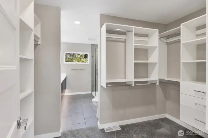 walk in closet for main suite