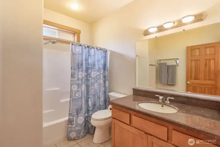 Downstairs full bathroom