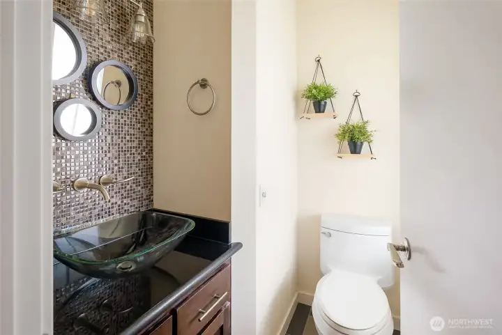 Entry powder room