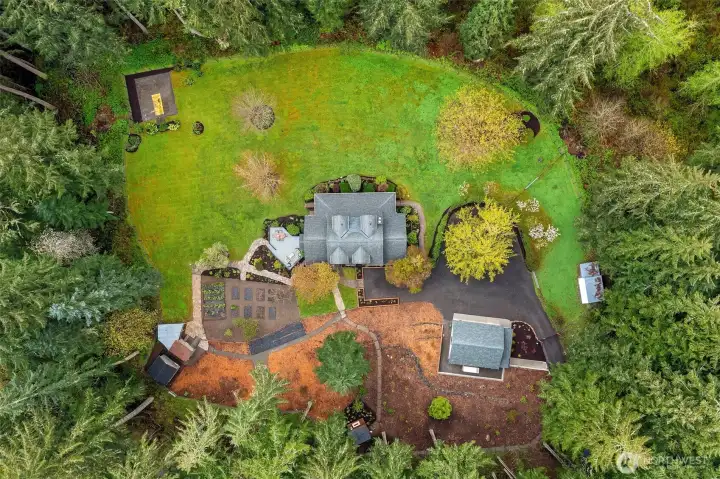 Look at the exquisite grounds!